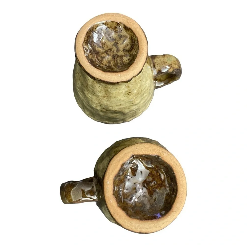 Set 2 Handmade Korean Buncheong Ceramic Leaf Pedestal Coffee Tea Mugs 3.75 In